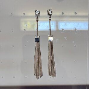 1 Item Left️Tassel Earring